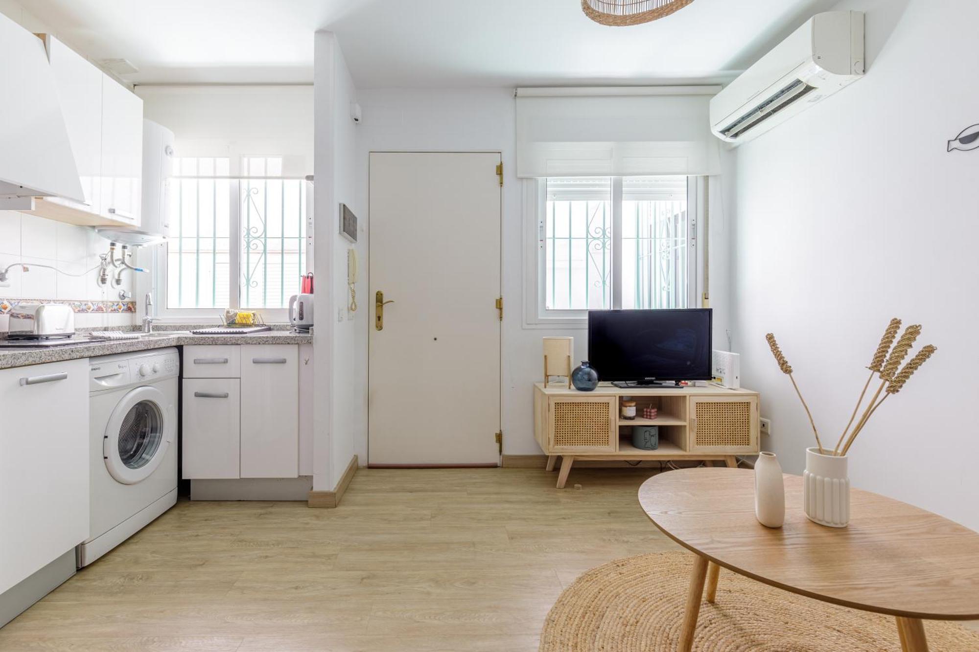 Caterina Pedregalejo Apartment Малага Екстериор снимка