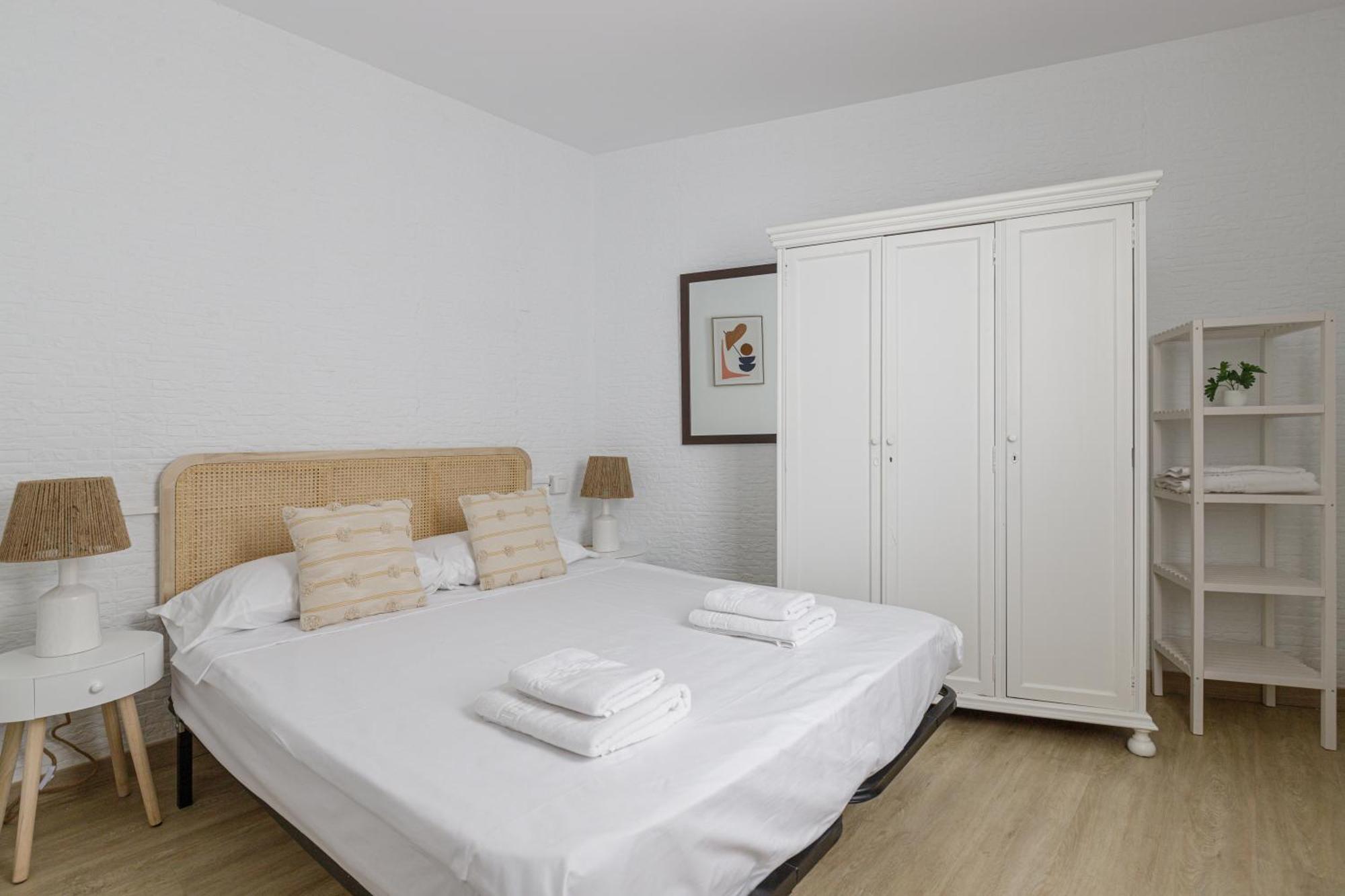 Caterina Pedregalejo Apartment Малага Екстериор снимка
